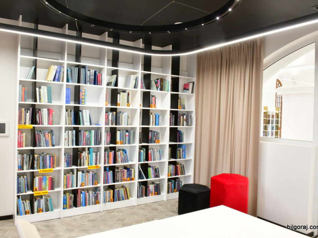 Biblioteka w Tarnogrodzie po remoncie. Doskonałe połączenie tradycji budynku z trendami XXI wieku (FOTO)