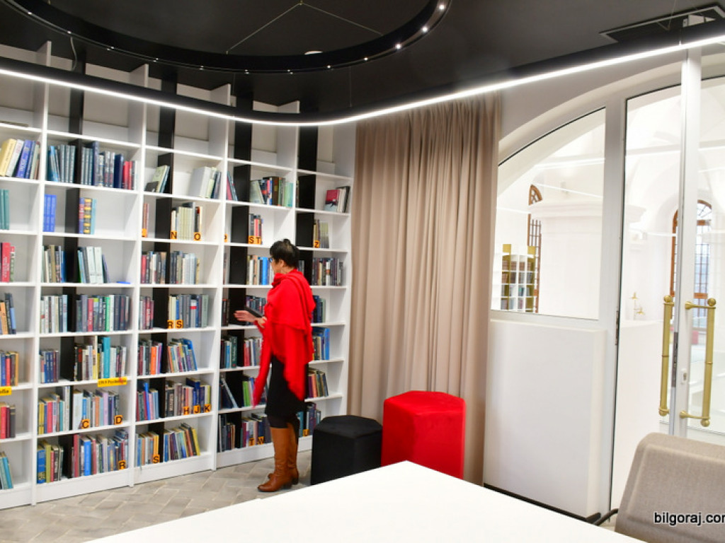 Biblioteka w Tarnogrodzie po remoncie. Doskonałe połączenie tradycji budynku z trendami XXI wieku (FOTO)