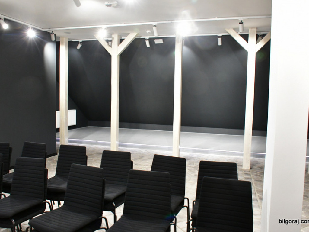 Biblioteka w Tarnogrodzie po remoncie. Doskonałe połączenie tradycji budynku z trendami XXI wieku (FOTO)