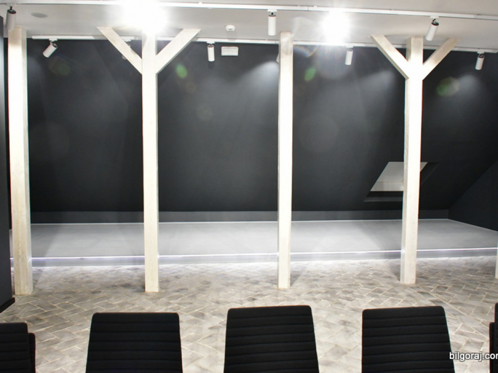 Biblioteka w Tarnogrodzie po remoncie. Doskonałe połączenie tradycji budynku z trendami XXI wieku (FOTO)