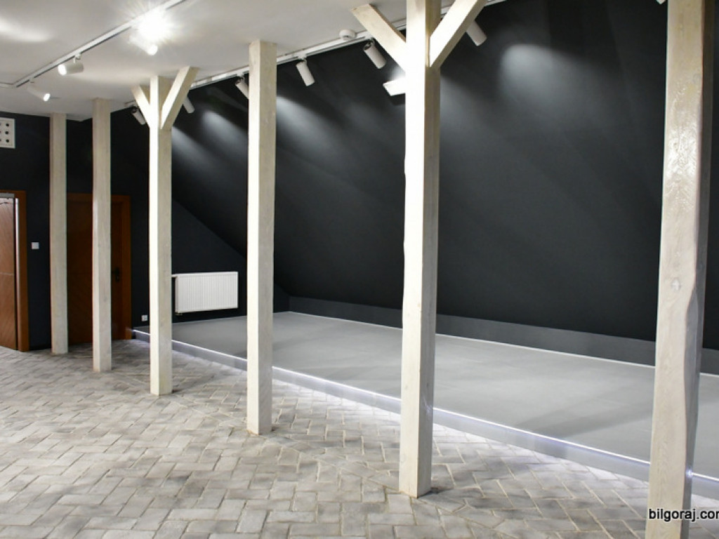 Biblioteka w Tarnogrodzie po remoncie. Doskonałe połączenie tradycji budynku z trendami XXI wieku (FOTO)