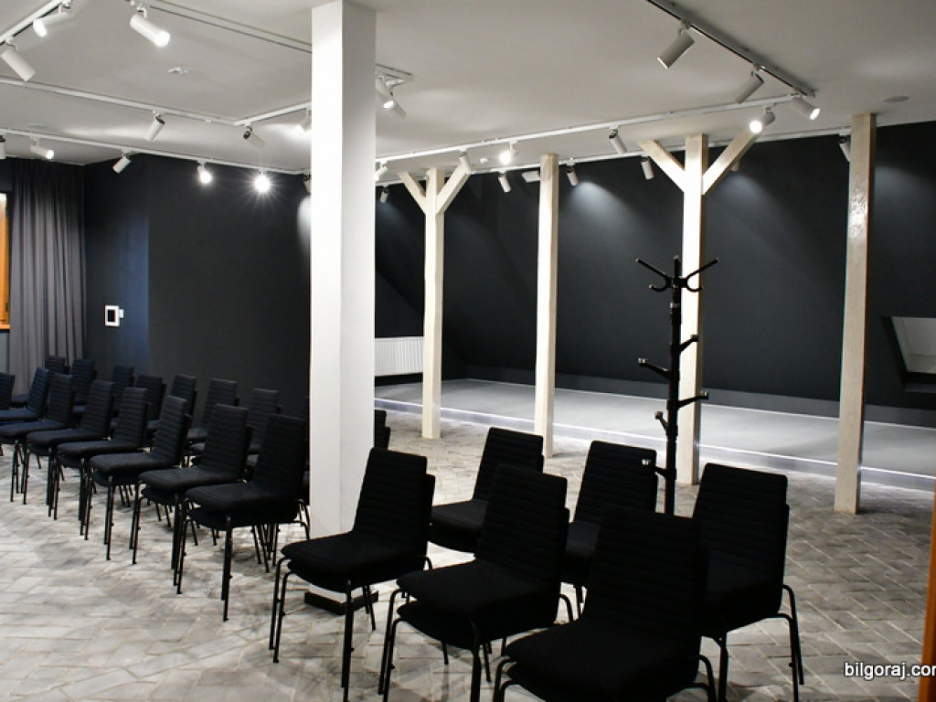 Biblioteka w Tarnogrodzie po remoncie. Doskonałe połączenie tradycji budynku z trendami XXI wieku (FOTO)