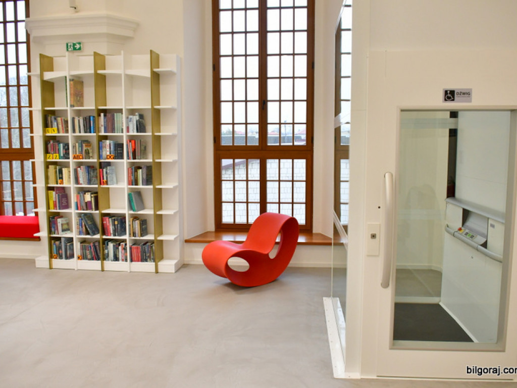 Biblioteka w Tarnogrodzie po remoncie. Doskonałe połączenie tradycji budynku z trendami XXI wieku (FOTO)