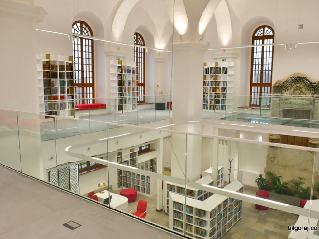 Biblioteka w Tarnogrodzie po remoncie. Doskonałe połączenie tradycji budynku z trendami XXI wieku (FOTO)