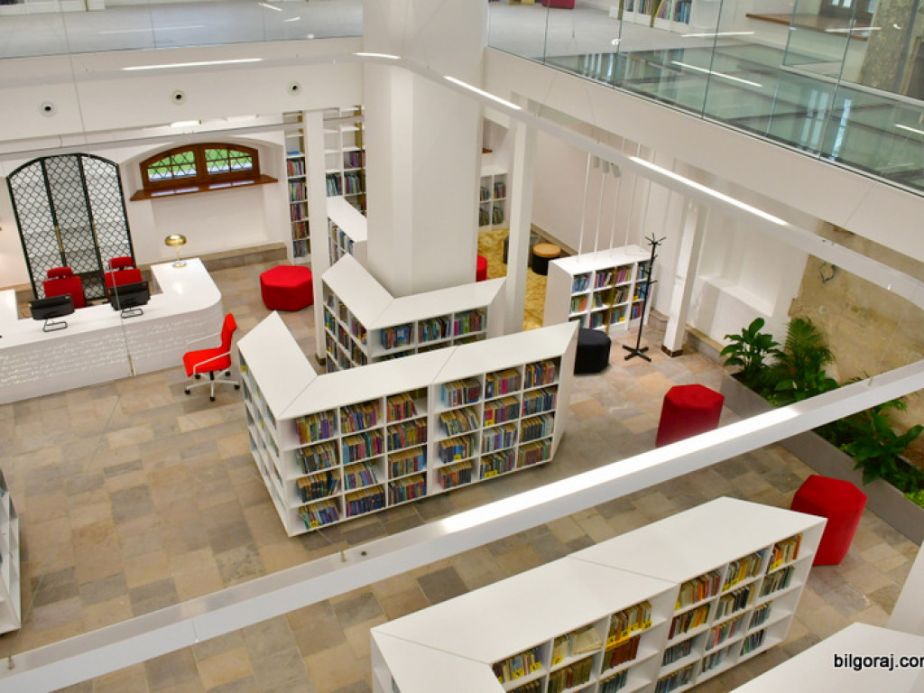 Biblioteka w Tarnogrodzie po remoncie. Doskonałe połączenie tradycji budynku z trendami XXI wieku (FOTO)