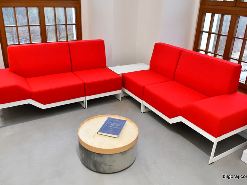 Biblioteka w Tarnogrodzie po remoncie. Doskonałe połączenie tradycji budynku z trendami XXI wieku (FOTO)