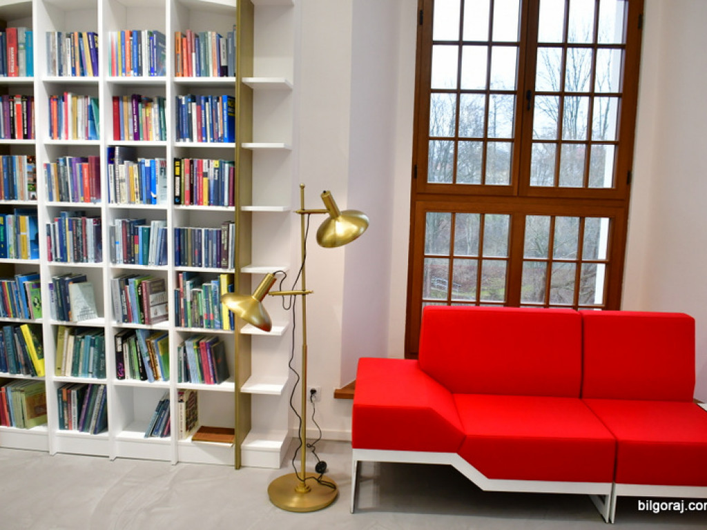 Biblioteka w Tarnogrodzie po remoncie. Doskonałe połączenie tradycji budynku z trendami XXI wieku (FOTO)