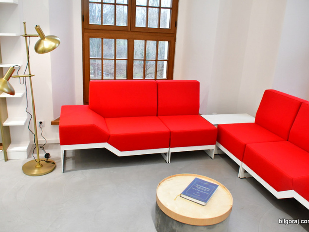 Biblioteka w Tarnogrodzie po remoncie. Doskonałe połączenie tradycji budynku z trendami XXI wieku (FOTO)