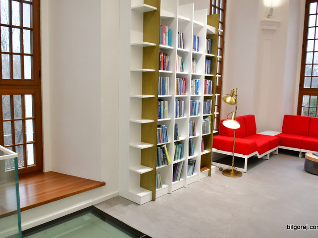 Biblioteka w Tarnogrodzie po remoncie. Doskonałe połączenie tradycji budynku z trendami XXI wieku (FOTO)