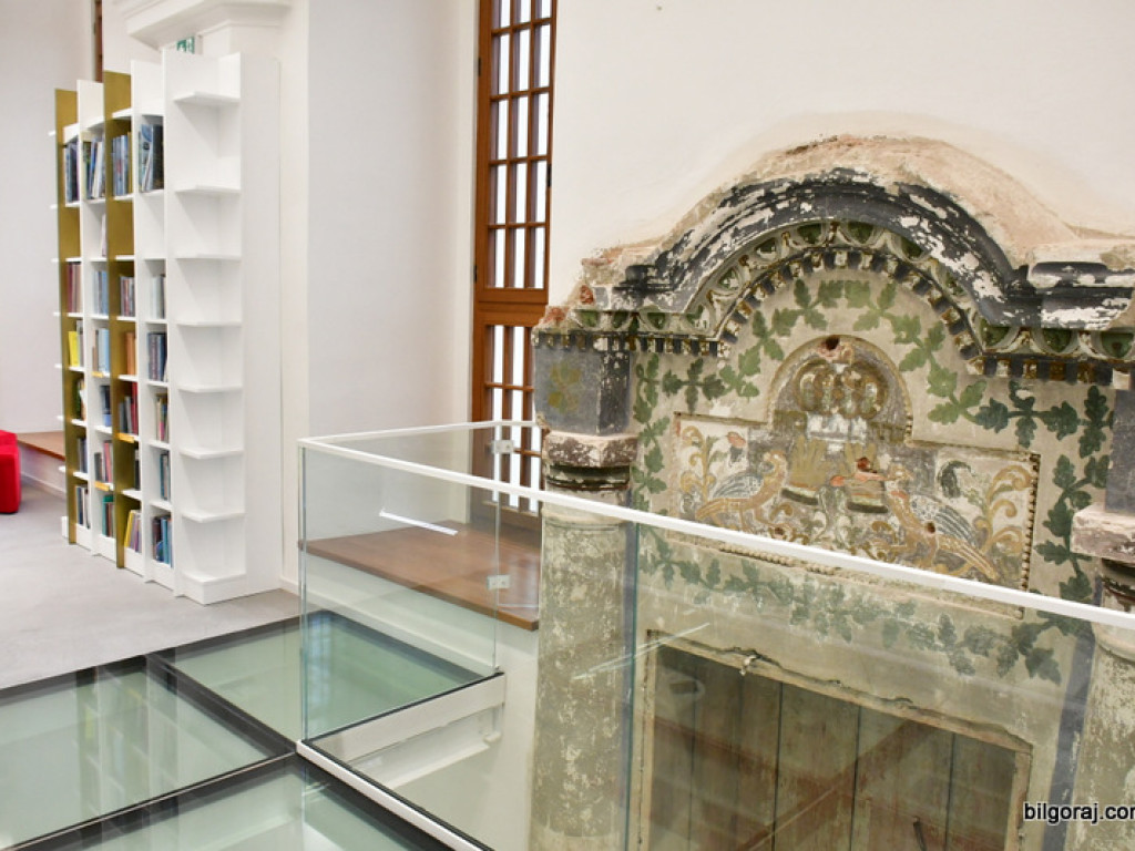 Biblioteka w Tarnogrodzie po remoncie. Doskonałe połączenie tradycji budynku z trendami XXI wieku (FOTO)