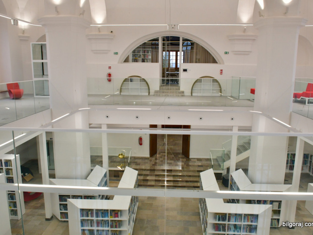 Biblioteka w Tarnogrodzie po remoncie. Doskonałe połączenie tradycji budynku z trendami XXI wieku (FOTO)