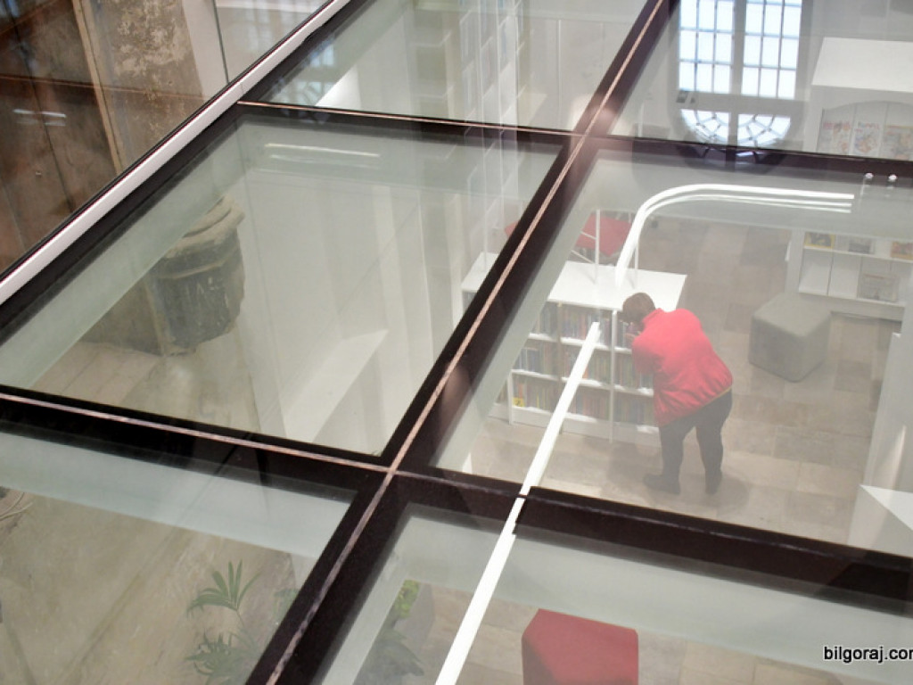 Biblioteka w Tarnogrodzie po remoncie. Doskonałe połączenie tradycji budynku z trendami XXI wieku (FOTO)