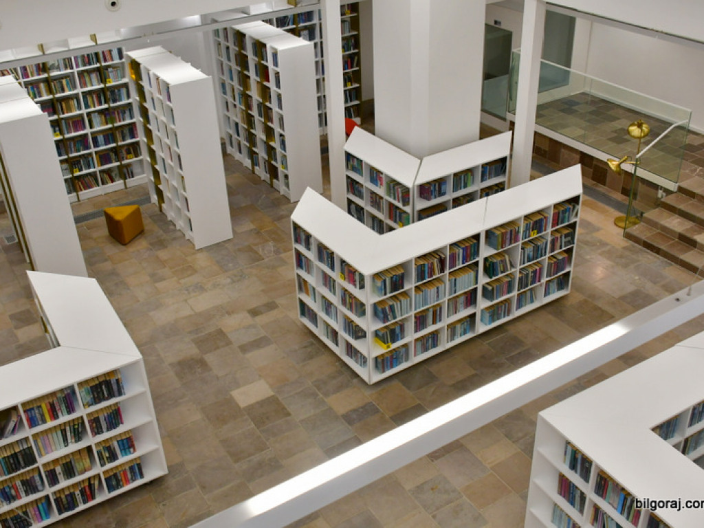 Biblioteka w Tarnogrodzie po remoncie. Doskonałe połączenie tradycji budynku z trendami XXI wieku (FOTO)