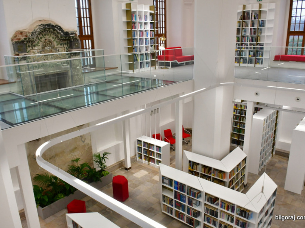 Biblioteka w Tarnogrodzie po remoncie. Doskonałe połączenie tradycji budynku z trendami XXI wieku (FOTO)