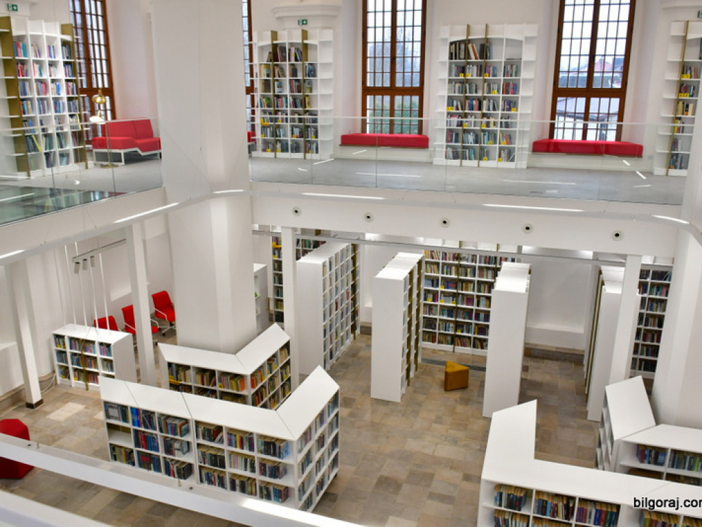 Biblioteka w Tarnogrodzie po remoncie. Doskonałe połączenie tradycji budynku z trendami XXI wieku (FOTO)