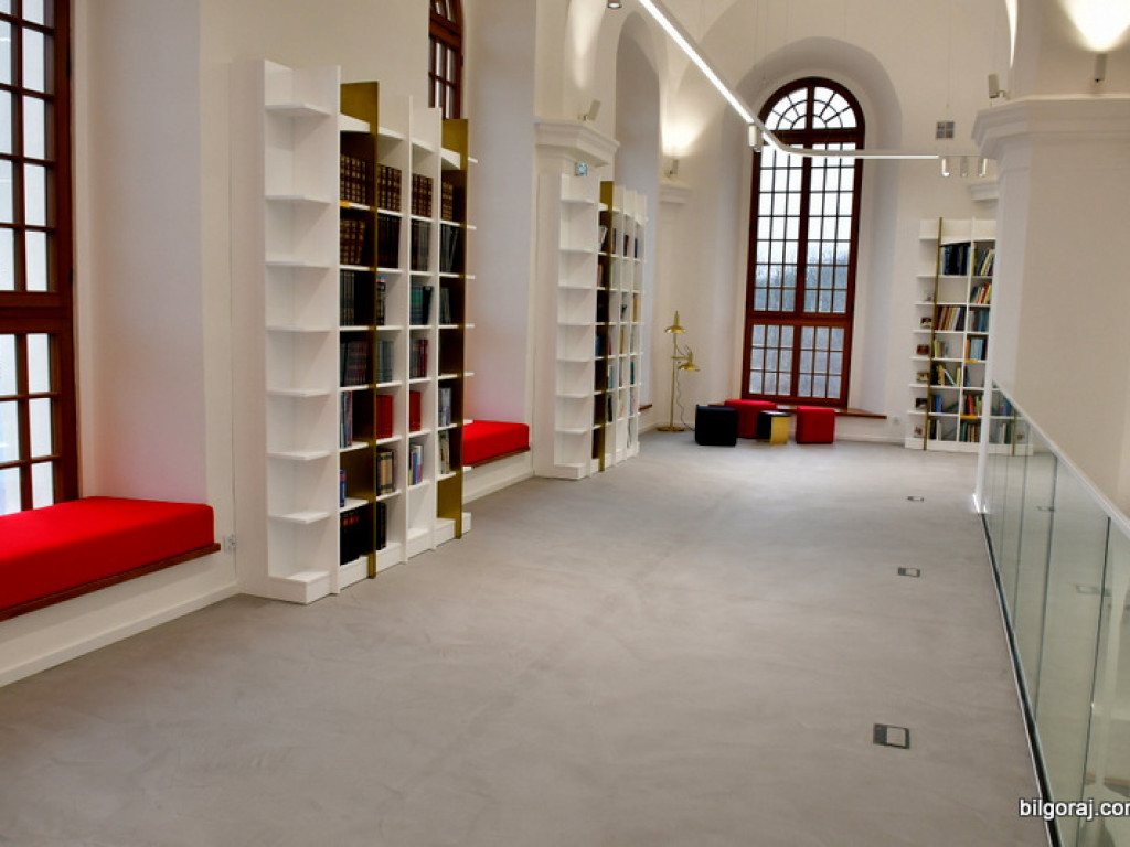 Biblioteka w Tarnogrodzie po remoncie. Doskonałe połączenie tradycji budynku z trendami XXI wieku (FOTO)