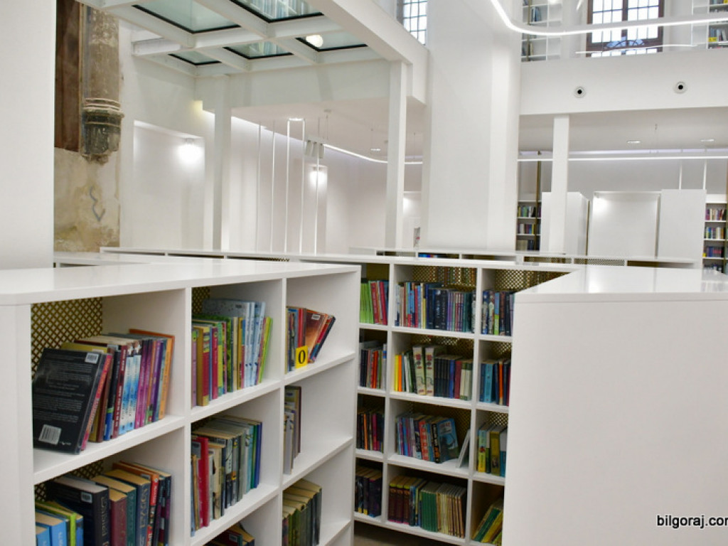 Biblioteka w Tarnogrodzie po remoncie. Doskonałe połączenie tradycji budynku z trendami XXI wieku (FOTO)