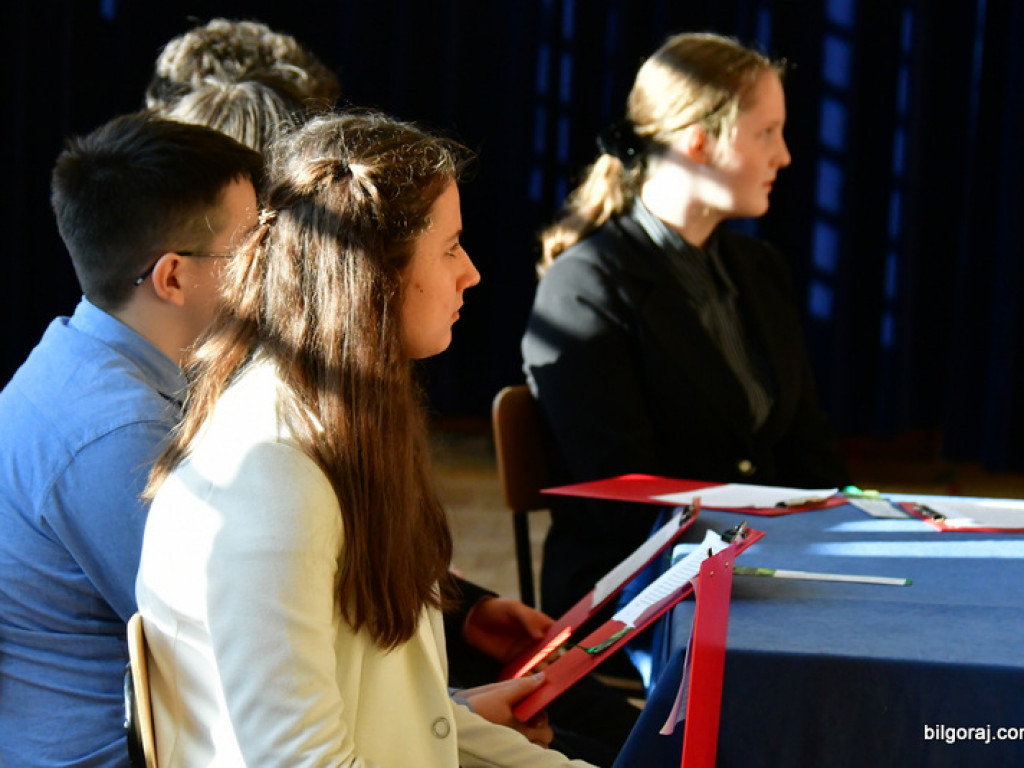 Debata oxfordzka w Szkole Podstawowej w Dąbrowicy (FOTO)