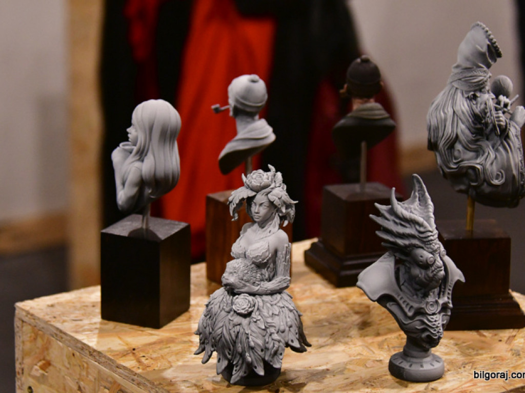 Wystawa miniatur i figurek kolekcjonerskich (FOTO)