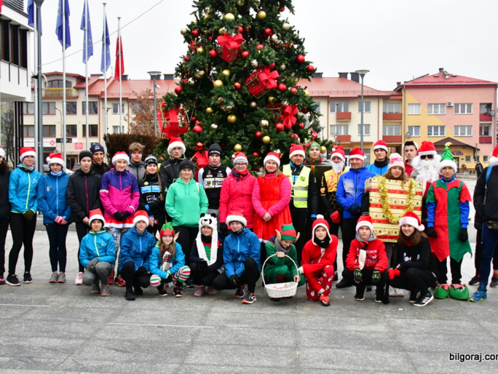 Rekreacyjny Bieg Mikołajkowy oraz V Cross Bojarski (FOTO)