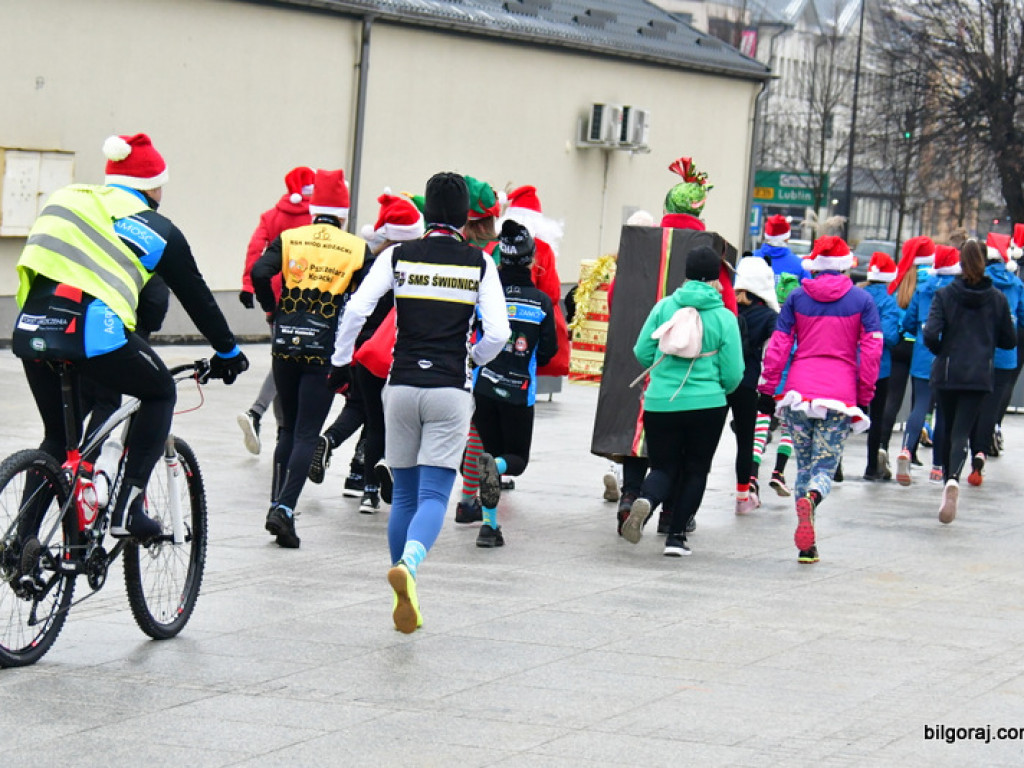 Rekreacyjny Bieg Mikołajkowy oraz V Cross Bojarski (FOTO)