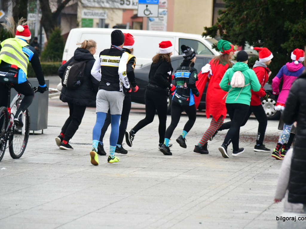 Rekreacyjny Bieg Mikołajkowy oraz V Cross Bojarski (FOTO)