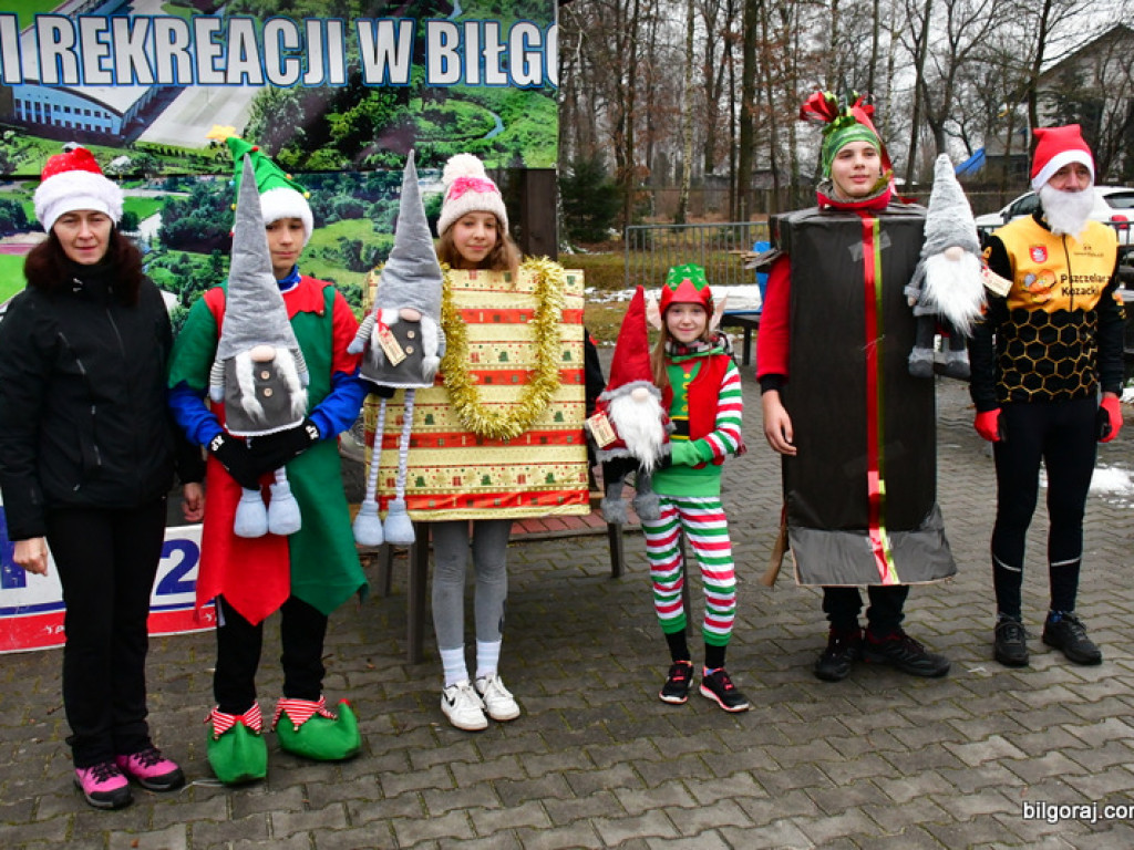 Rekreacyjny Bieg Mikołajkowy oraz V Cross Bojarski (FOTO)