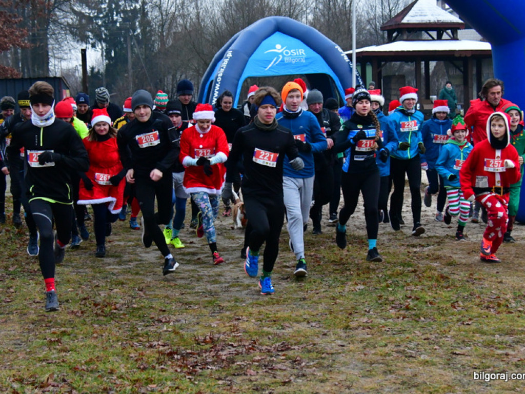 Rekreacyjny Bieg Mikołajkowy oraz V Cross Bojarski (FOTO)