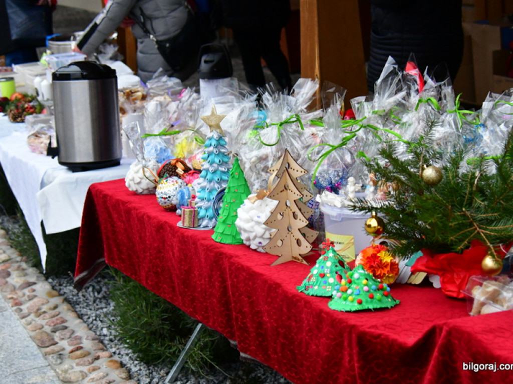 Jarmark Bożonarodzeniowy na Miasteczku Kresowym (FOTO)
