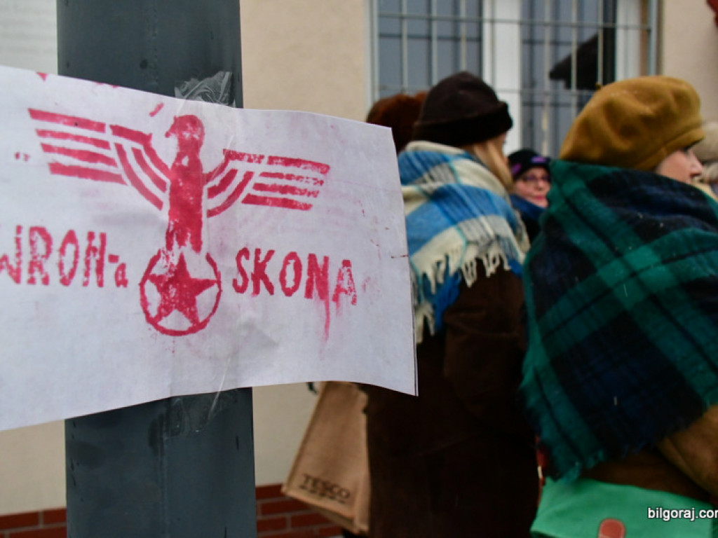 Rekonstrukcja grudnia 1981 roku, film Wiesława Palucha oraz koncert Norberta Smolińskiego (FOTO, VIDEO)