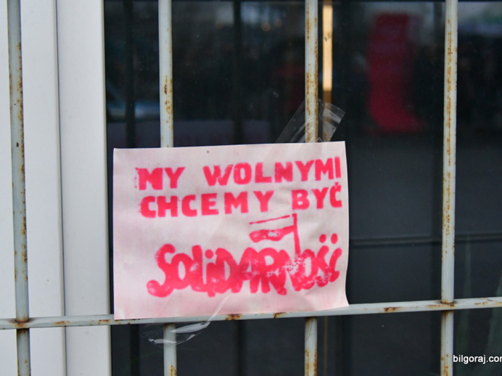 Rekonstrukcja grudnia 1981 roku, film Wiesława Palucha oraz koncert Norberta Smolińskiego (FOTO, VIDEO)