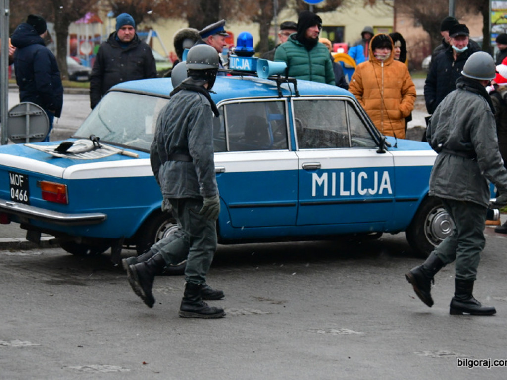 Rekonstrukcja grudnia 1981 roku, film Wiesława Palucha oraz koncert Norberta Smolińskiego (FOTO, VIDEO)