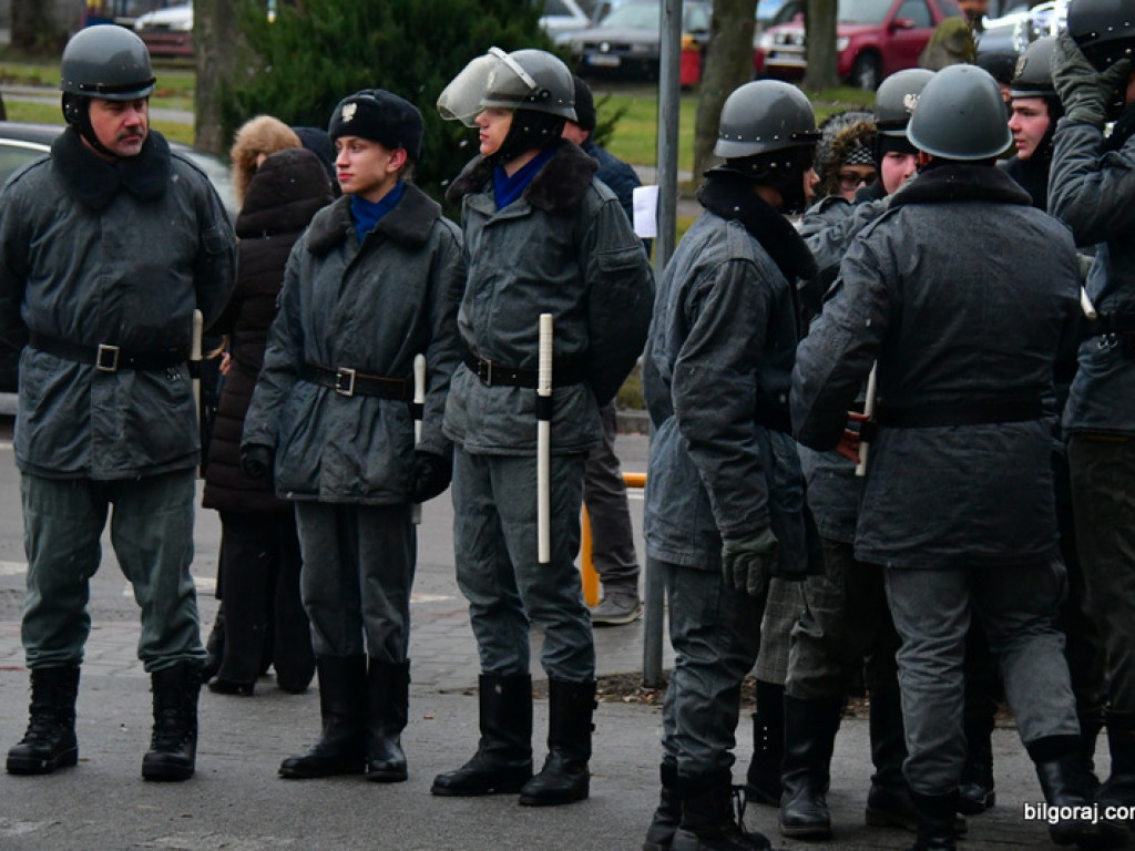 Rekonstrukcja grudnia 1981 roku, film Wiesława Palucha oraz koncert Norberta Smolińskiego (FOTO, VIDEO)