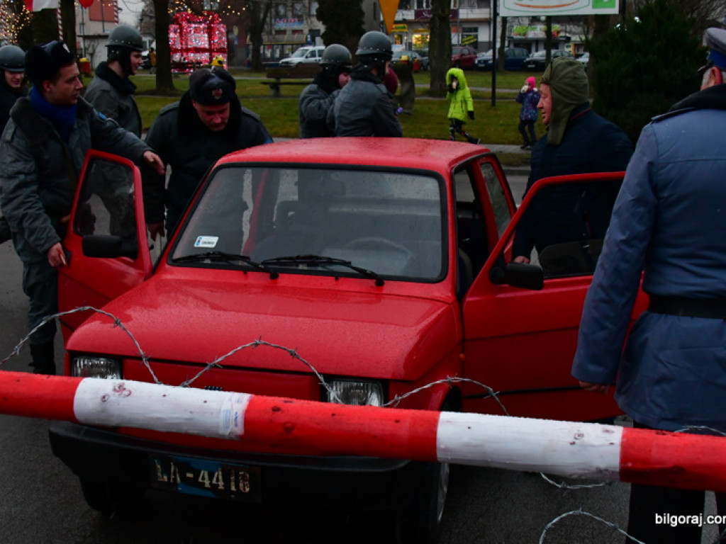 Rekonstrukcja grudnia 1981 roku, film Wiesława Palucha oraz koncert Norberta Smolińskiego (FOTO, VIDEO)