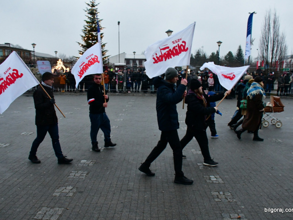 Rekonstrukcja grudnia 1981 roku, film Wiesława Palucha oraz koncert Norberta Smolińskiego (FOTO, VIDEO)