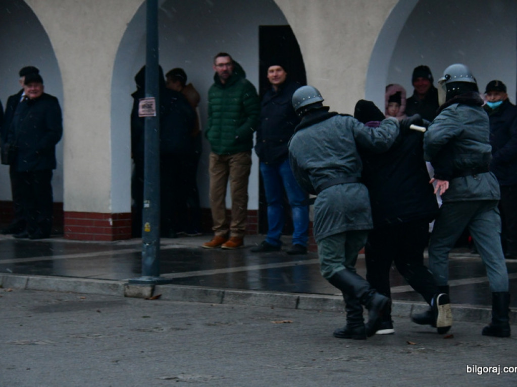 Rekonstrukcja grudnia 1981 roku, film Wiesława Palucha oraz koncert Norberta Smolińskiego (FOTO, VIDEO)