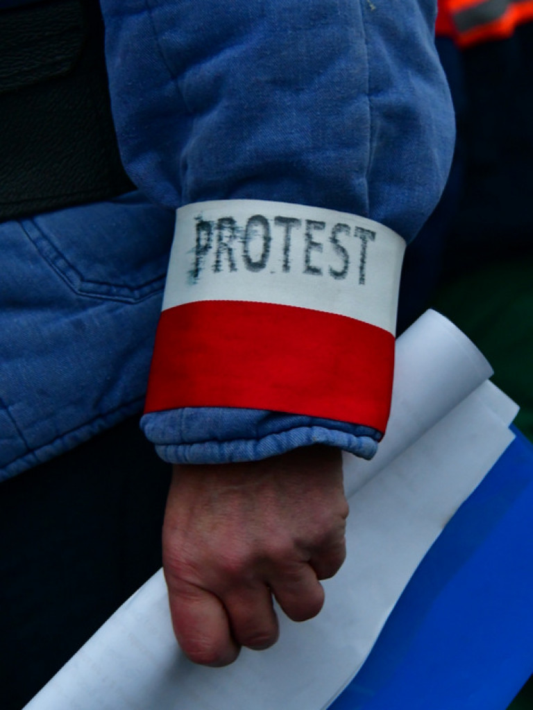 Rekonstrukcja grudnia 1981 roku, film Wiesława Palucha oraz koncert Norberta Smolińskiego (FOTO, VIDEO)