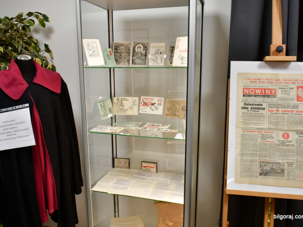 Rekonstrukcja grudnia 1981 roku, film Wiesława Palucha oraz koncert Norberta Smolińskiego (FOTO, VIDEO)