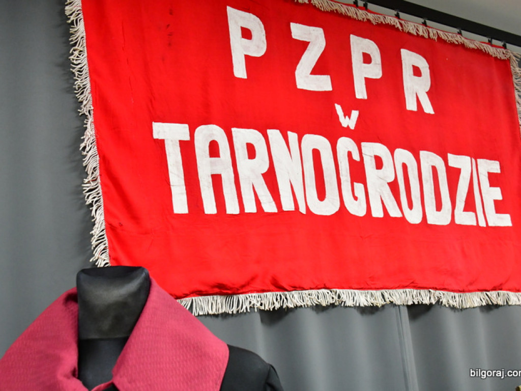 Rekonstrukcja grudnia 1981 roku, film Wiesława Palucha oraz koncert Norberta Smolińskiego (FOTO, VIDEO)