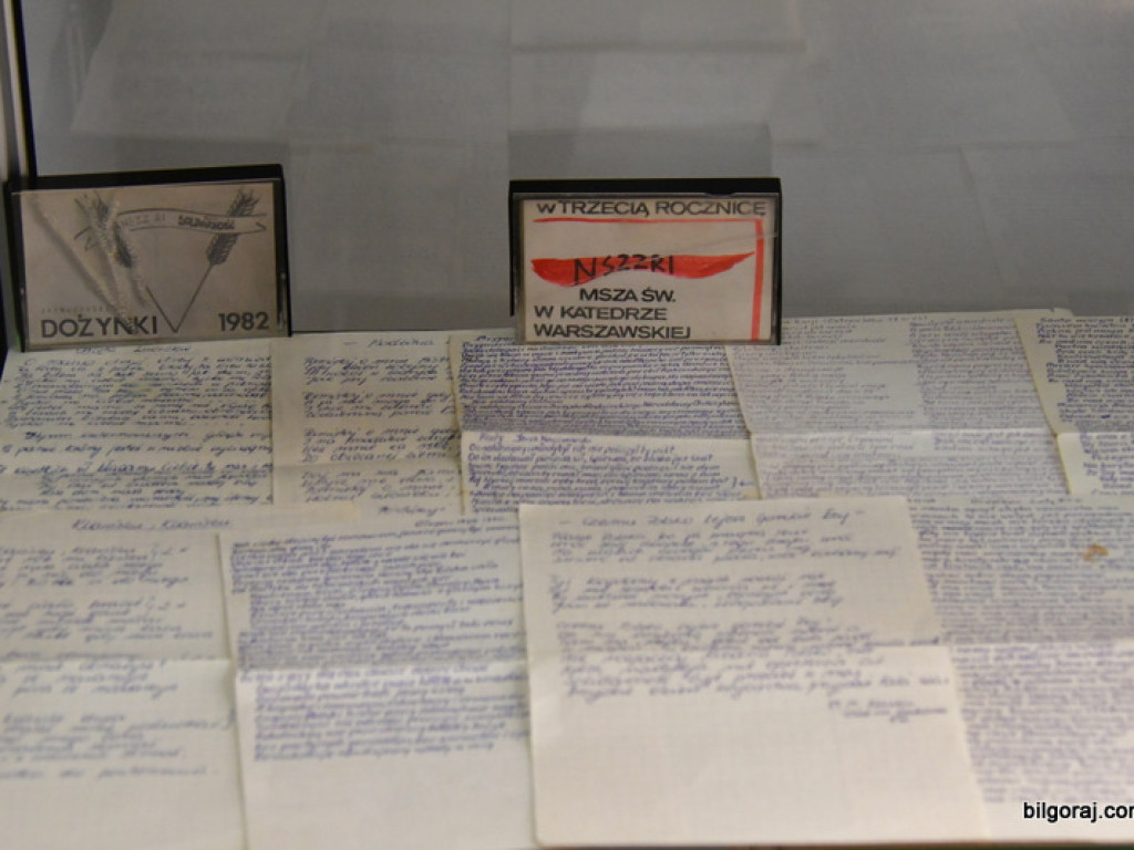 Rekonstrukcja grudnia 1981 roku, film Wiesława Palucha oraz koncert Norberta Smolińskiego (FOTO, VIDEO)