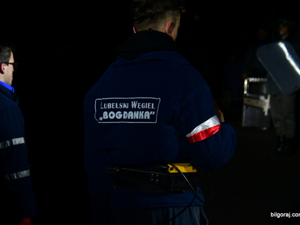 Rekonstrukcja grudnia 1981 roku, film Wiesława Palucha oraz koncert Norberta Smolińskiego (FOTO, VIDEO)