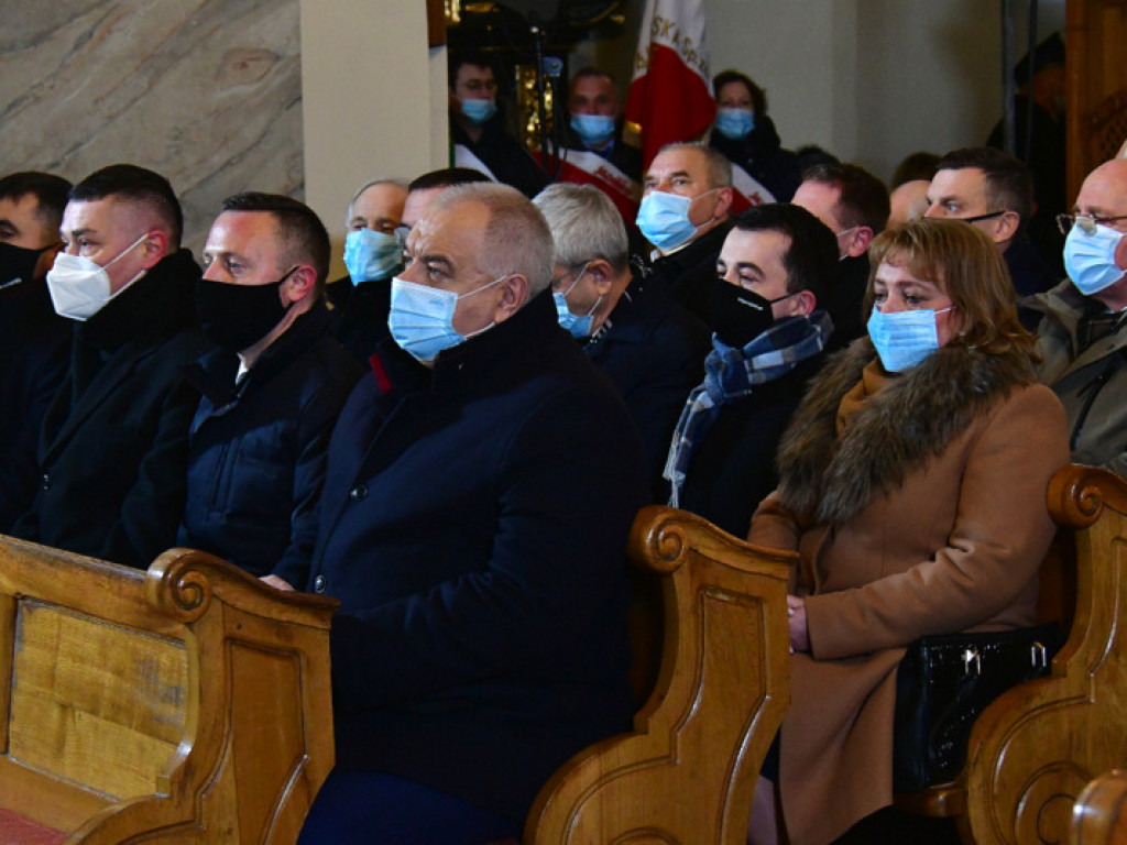 Regionalne obchody 40. rocznicy wprowadzenia stanu wojennego. Uczczono Józefa Krzysztofa Gizę i wszystkie ofiary walki komunistów z narodem (FOTO)