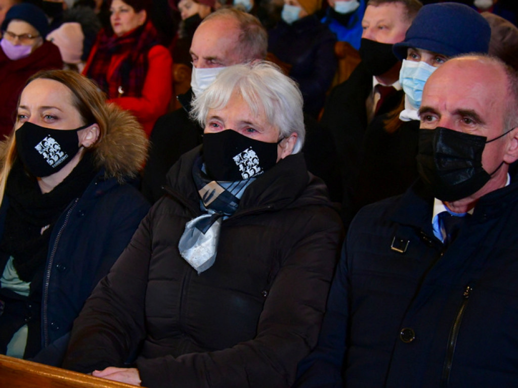 Regionalne obchody 40. rocznicy wprowadzenia stanu wojennego. Uczczono Józefa Krzysztofa Gizę i wszystkie ofiary walki komunistów z narodem (FOTO)