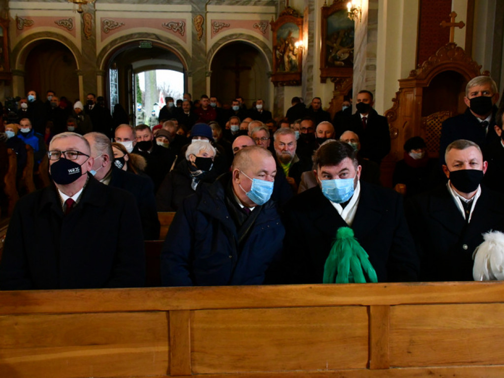 Regionalne obchody 40. rocznicy wprowadzenia stanu wojennego. Uczczono Józefa Krzysztofa Gizę i wszystkie ofiary walki komunistów z narodem (FOTO)