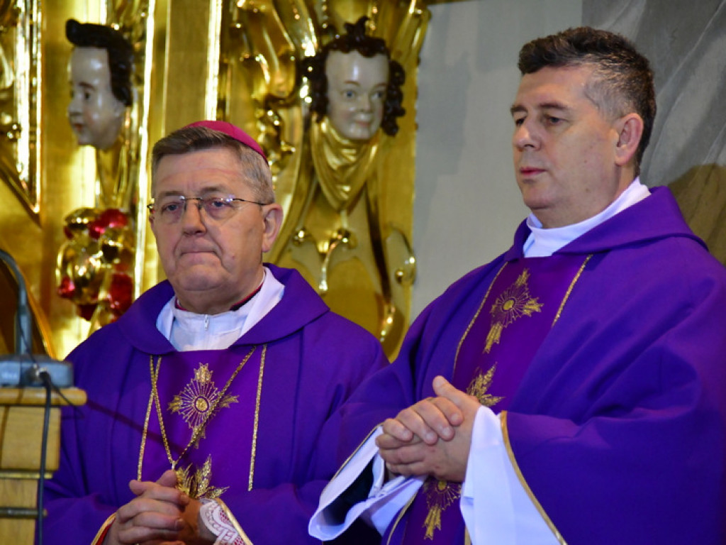 Regionalne obchody 40. rocznicy wprowadzenia stanu wojennego. Uczczono Józefa Krzysztofa Gizę i wszystkie ofiary walki komunistów z narodem (FOTO)