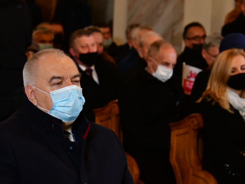 Regionalne obchody 40. rocznicy wprowadzenia stanu wojennego. Uczczono Józefa Krzysztofa Gizę i wszystkie ofiary walki komunistów z narodem (FOTO)