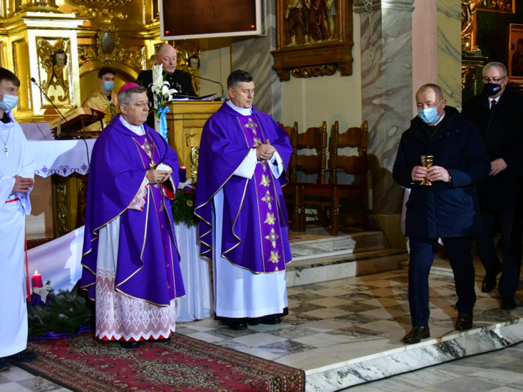Regionalne obchody 40. rocznicy wprowadzenia stanu wojennego. Uczczono Józefa Krzysztofa Gizę i wszystkie ofiary walki komunistów z narodem (FOTO)