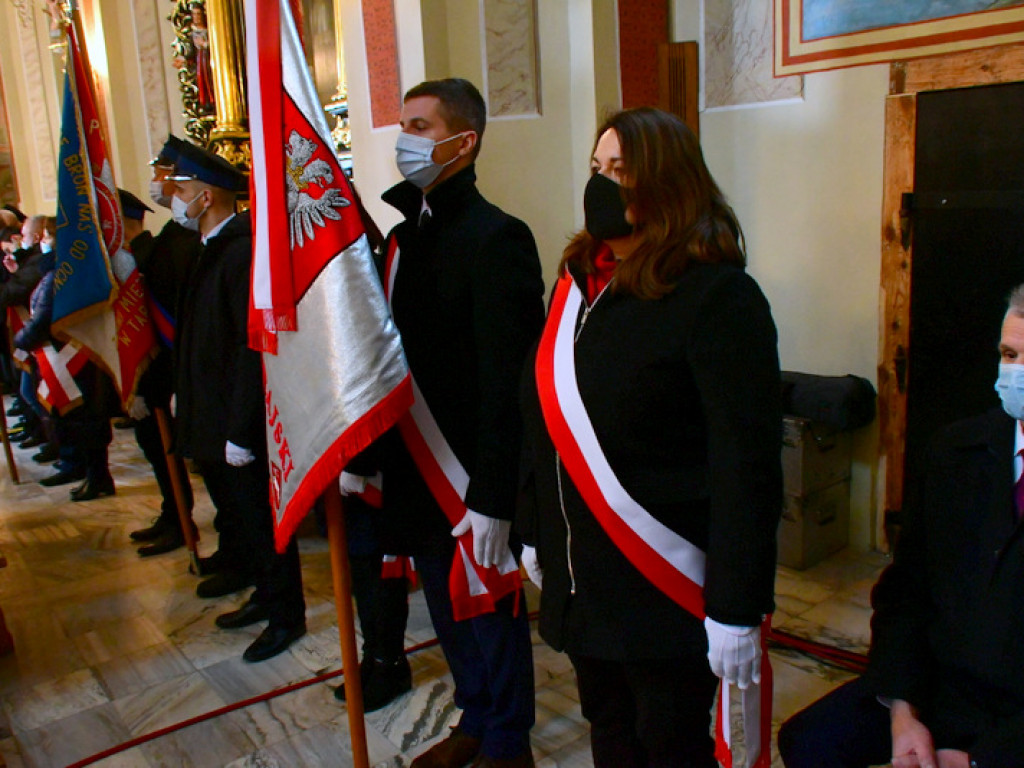 Regionalne obchody 40. rocznicy wprowadzenia stanu wojennego. Uczczono Józefa Krzysztofa Gizę i wszystkie ofiary walki komunistów z narodem (FOTO)