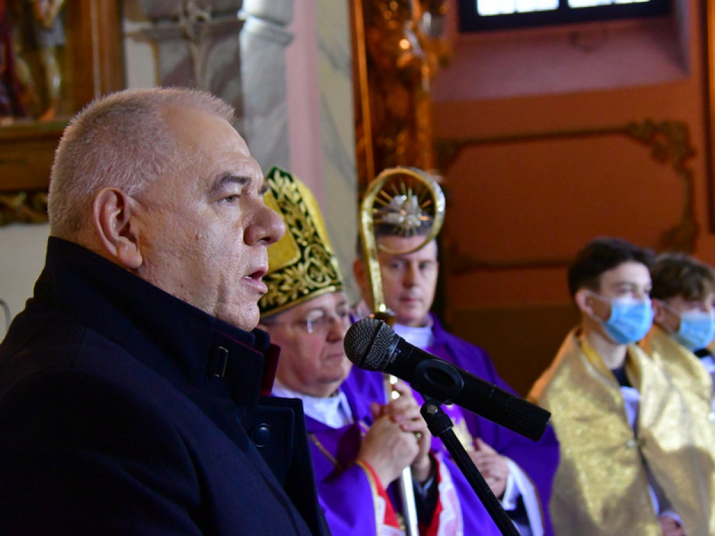 Regionalne obchody 40. rocznicy wprowadzenia stanu wojennego. Uczczono Józefa Krzysztofa Gizę i wszystkie ofiary walki komunistów z narodem (FOTO)