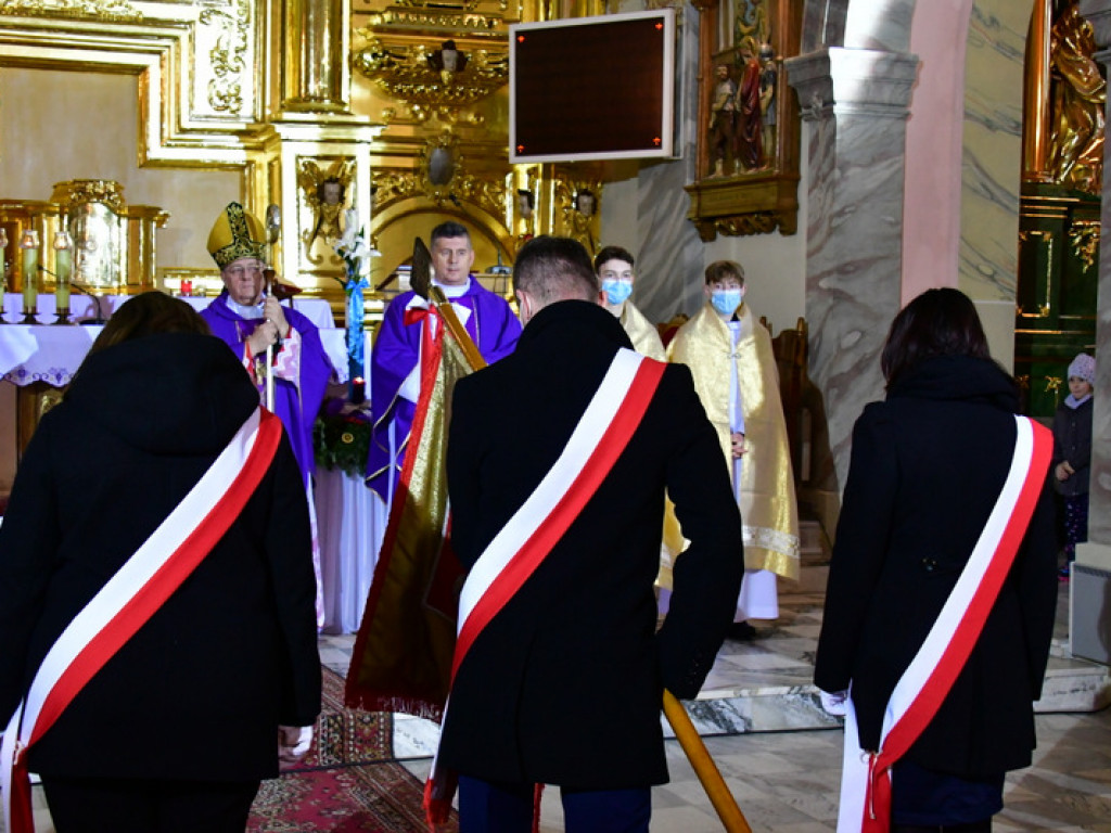 Regionalne obchody 40. rocznicy wprowadzenia stanu wojennego. Uczczono Józefa Krzysztofa Gizę i wszystkie ofiary walki komunistów z narodem (FOTO)